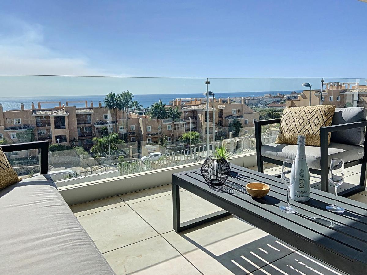 Via Celere 2330 Sea View Apartment Casares Dış mekan fotoğraf